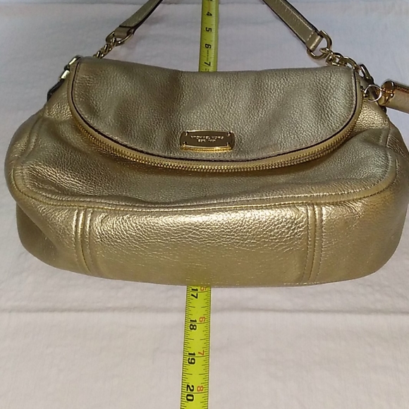 **WKEND SALE** Michael Kors Metallic Pale Gold Bedford Tassel Med - Picture 9 of 16